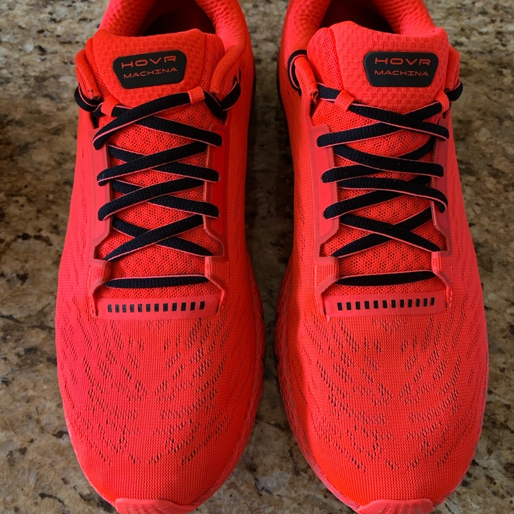 UA HOVR Machina running shoes